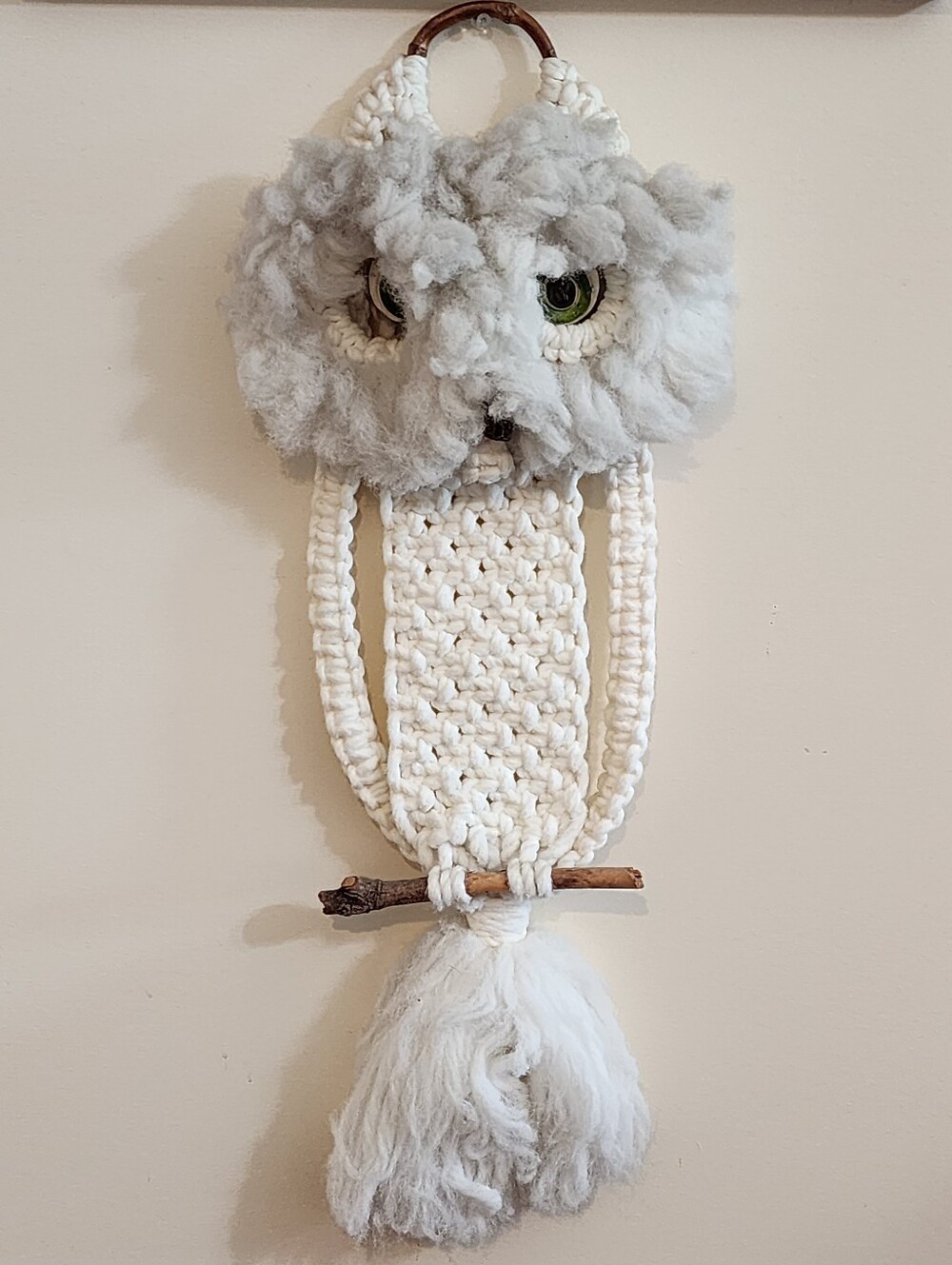 Macrame Owl Wall Hanging Vintage White Green Eyes 26" Bamboo Hanger Tapestry